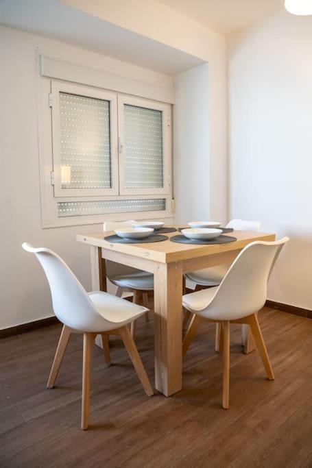California Duenas Apartment Seville